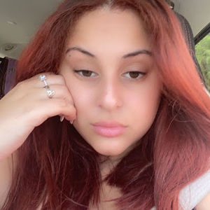 Meet your Posher, Alexia